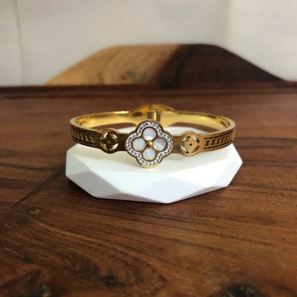 Gold Plated White Clover Stainless Steel Bracelet Rhinestone Four Petal Flower